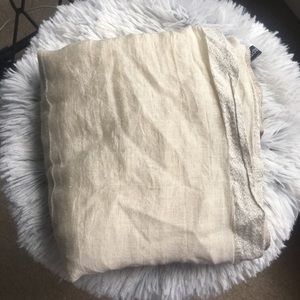 Cream scarf with sparkle trim ☀️